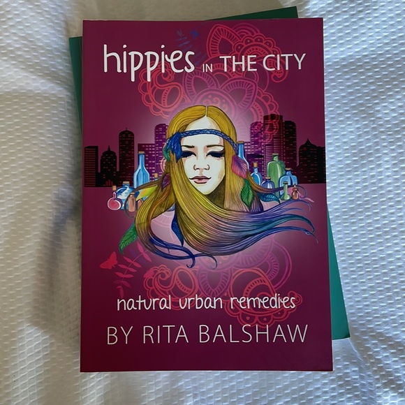 HIPPIES IN THE CITY book 1 + 2 guide and remedies - Picture 6 of 9